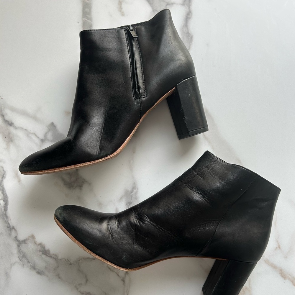 Loeffler Randall black heeled ankle booties size 9